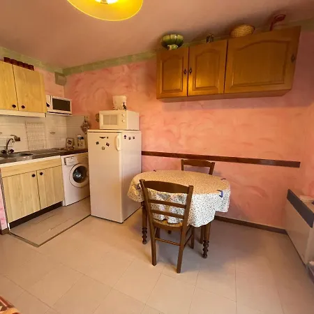 Cosy Pour 4 Au Coeur Du Sauze Avec Balcon Et Equipements Complets - Fr-1-165a-137 Enchastrayes